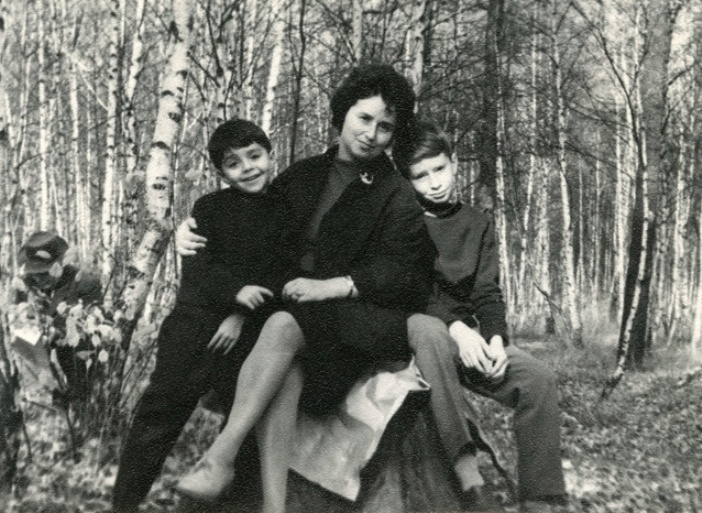 Фото: Архив Анатолия Шендеровича. Жена и сыновья