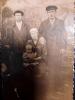 1933 год, где справа Вернер Саламон, в центре Вернер Альвина Ивановна с их дочькой Идой, а слева их товарищ