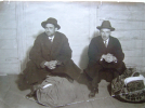 Ф.М. Приступа и А. Пащук на выходе из польской тюрьмы 1923 год