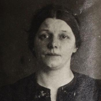 Попова Анна Сергеевна