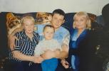 Две дочери Сурова Василия Андреевича, а так же внук Дмитрий и Дмитрий правнук
