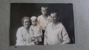 Зорниковы: Мария Амвросиевна, Володя, Павел-Сергеевич, Саша