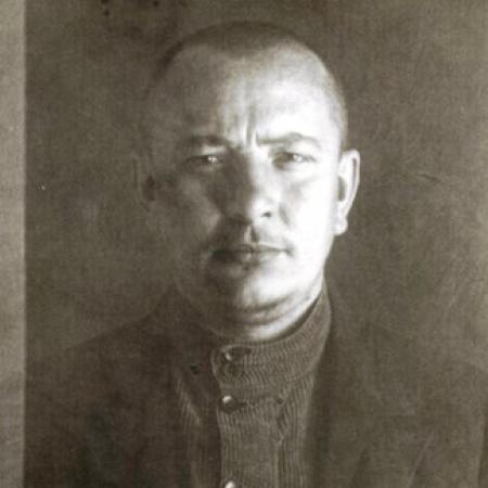 Попов Иван Яковлевич