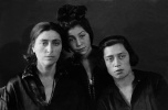 Рахиль Исааковна Дасковская с дочерьми Изой и Таней