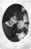 С крестной Полубоярцевой Е. (эмигрировала в 20-е в США). Владивосток, 1920