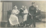С родителями Александром Андреевичем и Марией Николаевной. Владивосток, 6 октября 1922 г.