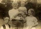 Сходня (снимали там дачу). Александр Андреевич. Нина, Лёля и Славик Самсоновы (Дети Лиды, приёмной дочери Александра Андреевича) 1940 г. (до ареста остался 1 год и 3 месяца...)