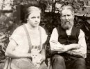 САВОЛАЙНЕН Анна Матвеевна со своим дедом Юхо Саволайненым (1851-1937)