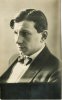 Фотография Н. Р. Эрдмана. На обороте надпись М. Г. Козловой: «Эрдман». [1920-е — 1930-е]. ф. 2979 оп. 1 ед. хр. 890. РГАЛИ.