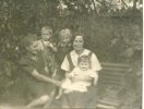 Мартьяновы Ольга на руках бабушки Евфалии Минусинск 9 сент. 1947 г.