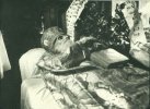 Храм Казанской иконы Божией Матери в Вырице.
Отец Порфирий у крыльца храма.