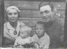 семья Буцель. Витебск, 1935 г. (слева направо: Буцель Анна Андреевна, Буцель Галина Яковлевна, Буцель Геннадий Яковлевич, Буцель Яков Исакович)
