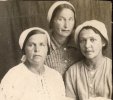 Зинаида Максимовна со своими подругами во время заключения в АЛЖИРе.
