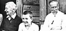 Теймур с бабушкой, Глафирой Алексеевной, и дедушкой, Вячеславом Михайловичем.