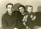 Первая семейная фотография после освобождения. Колыма, п. Ягодное, 1949 г.