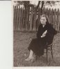 Варя-старшая дочь.пережила транспортировку в товарняках,прошла два гулага:беламор,иликса1942