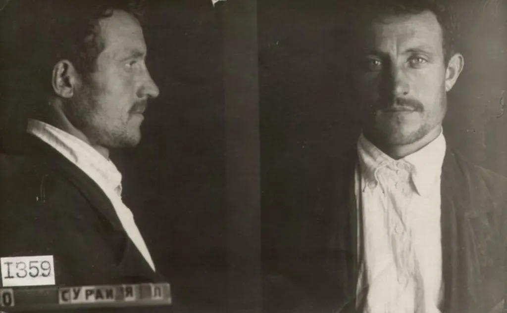 Яков Леонтьевич Сурай  Родился в 1903 г. Место рождения: Черниговская обл., Иваницкий р-н, д. Ряшки.