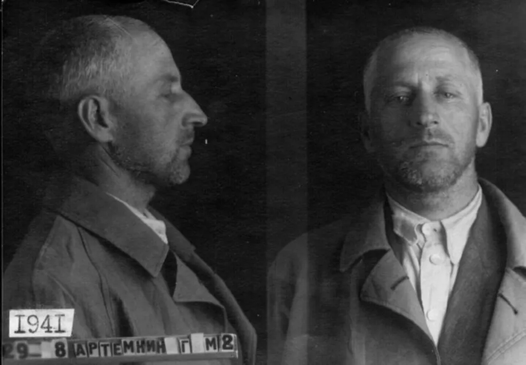 Георгий Михайлович Артемкин  Родился в 1896 г. Место рождения: Моск. обл., Рязанский р-н, с. Семкино. Русский. Род деятельности к моменту ареста - "шофер без определенного места работы".