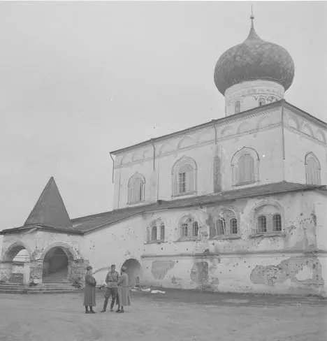 Свято-Троицкий Преподобного Александра Свирского Мужской Монастырь — православный мужской монастырь в Ленинградской области, памятник архитектуры. СВИРЬлаг лагерь гулага