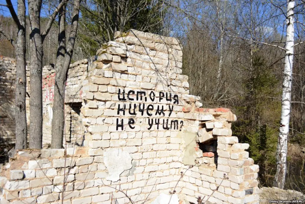 Наша "чума" - это наглое вранье одних, лицемерие других, нежелание заглядывать в пропасть третьих