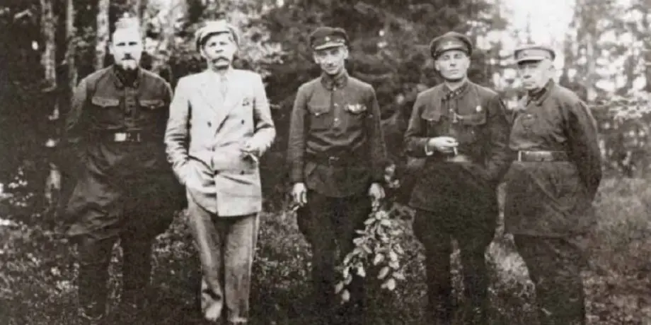 Приезд Максима Горького на Соловки и массовые расстрелы 1929 г.