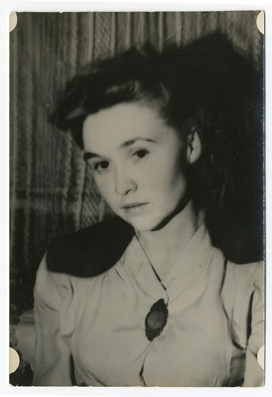 Елена Иванова (в замуж. Маркова) - воспитательница старшей группы детских яслей ОЛПа № 2. 1948-1950. Коми АССР, Воркутлаг, ОЛП №2