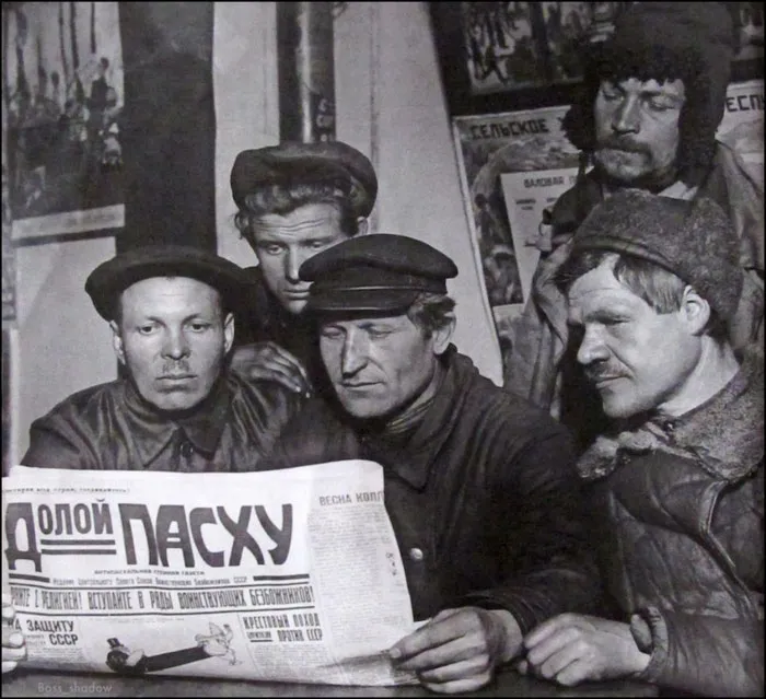 11 марта 1931 года вошло в историю России как день, когда в СССР были запрещены продажа и ввоз Библии. Масленица по-советски 