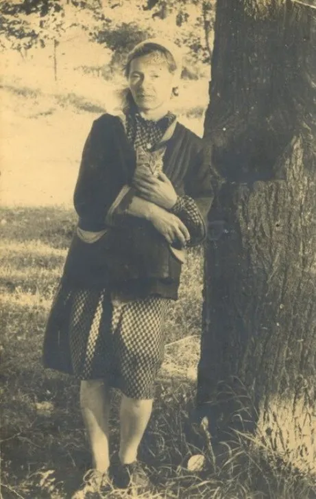 Volovich, Hava Vladimirovna