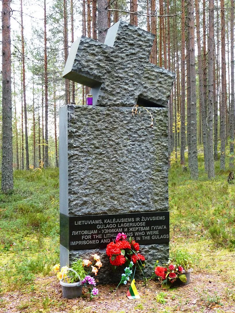 Memorial sign at the site of mass executions in the Sandarmokh tract near the town of Medvezhyegorsk, Republic of Karelia.