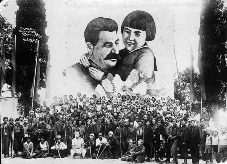 Геля, Мамлакат и Сталин