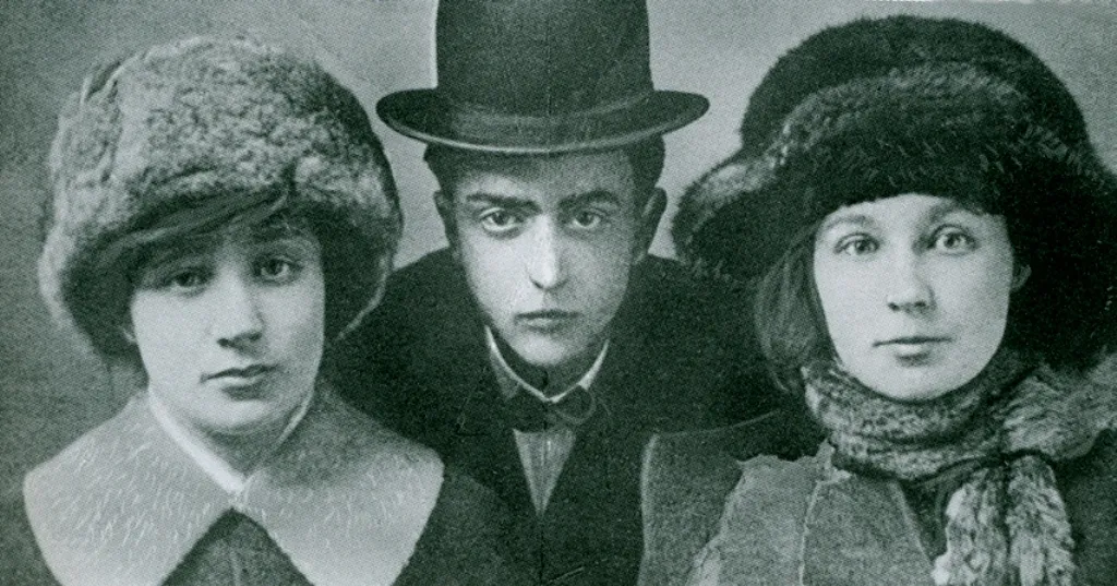 Анастасия Цветаева (слева), Николай Миронов, Марина Цветаева. 1912. Николай Миронов - безумная и неугасимая любовь Анастасии Цветаевой